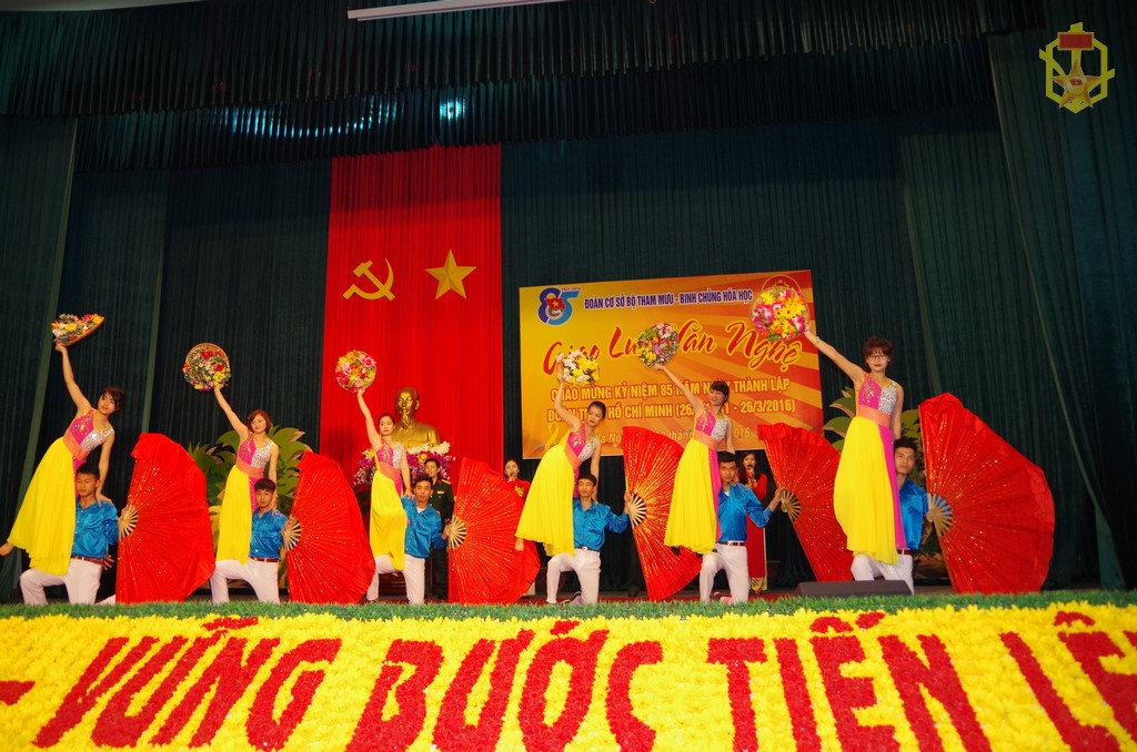 Các tiết mục văn nghệ của Đoàn cơ sở Bộ Tham mưu - Binh chủng Hóa học