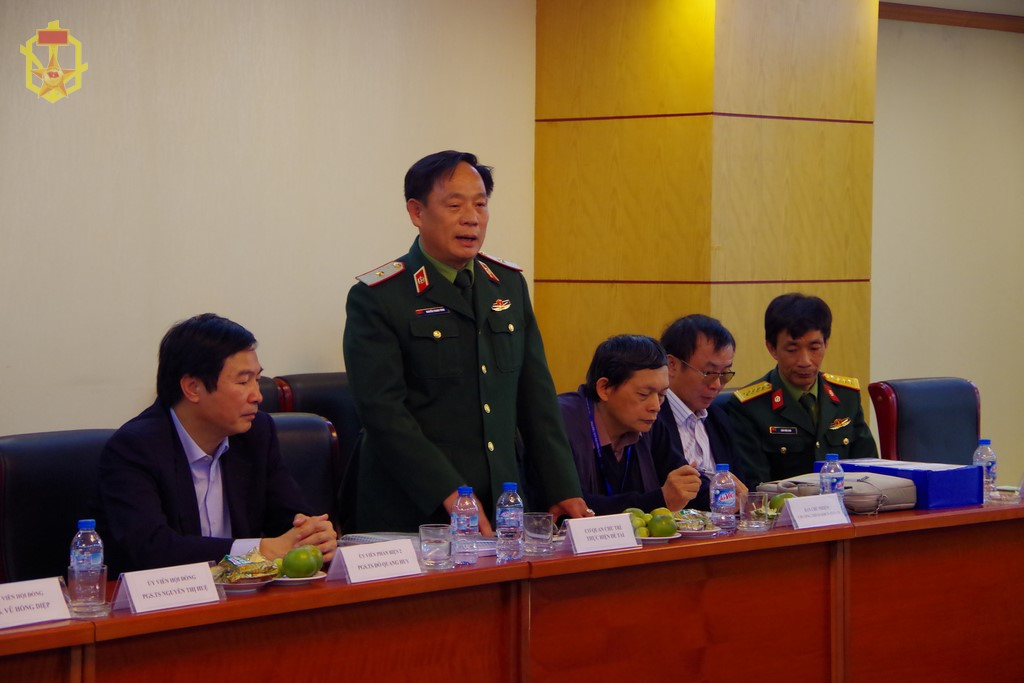 Đồng chí Thiếu tướng Nguyễn Thanh Tùng Tư lệnh Binh Hóa học chủng phát biểu tại Hội đồng nghiệm thu