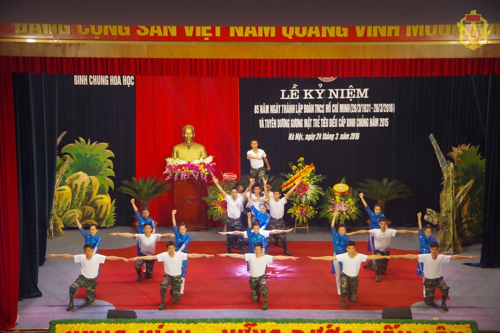 Binh chủng Hóa học mít tinh kỷ niệm 85 năm Ngày thành lập Đoàn thanh niên Cộng sản Hồ Chí Minh và tuyên dương gương mặt trẻ tiêu biểu