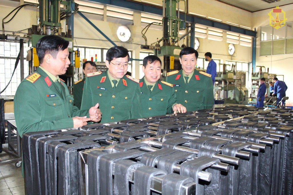 Bộ đội Hóa học học tập và làm theo tấm gương đạo đức Hồ Chí Minh
