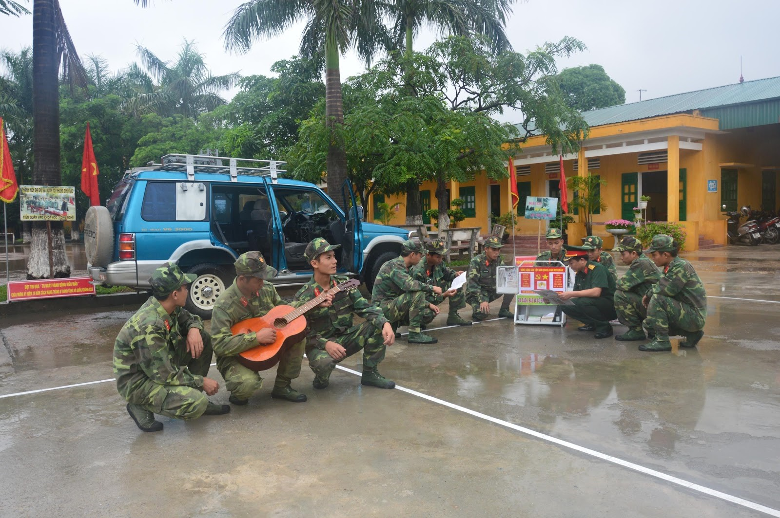 Một số biện pháp nâng cao chất lượng sinh hoạt chi đoàn ở đơn vị cơ sở trong Binh chủng hiện nay