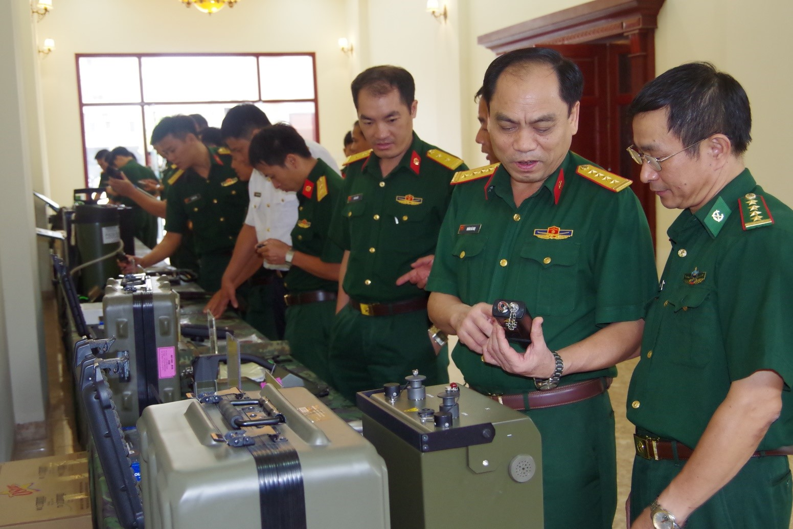 Chủ động nguồn lực bảo đảm trang bị khí tài