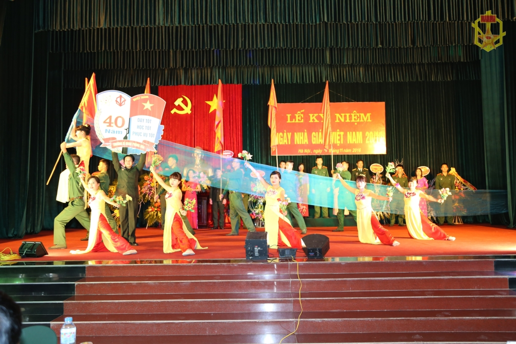 TSQ Phòng hóa kỷ niệm 34 năm Ngày Nhà giáo Việt Nam (20/11/1982-20/11/2016)