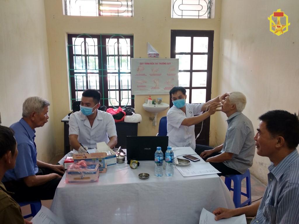 Trường Sĩ quan Phòng hóa tham gia hiệu quả công tác “Đền ơn đáp nghĩa”