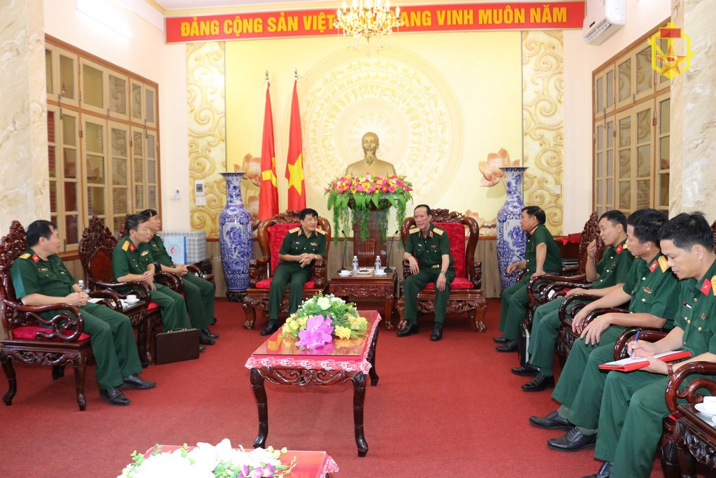 Binh chủng Hóa học kiểm tra, nắm tình hình công tác Phòng hóa tại Quân khu 5