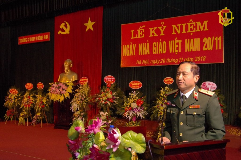 Trường Sĩ quan Phòng hóa gặp mặt kỷ niệm Ngày Nhà giáo Việt Nam 20/11