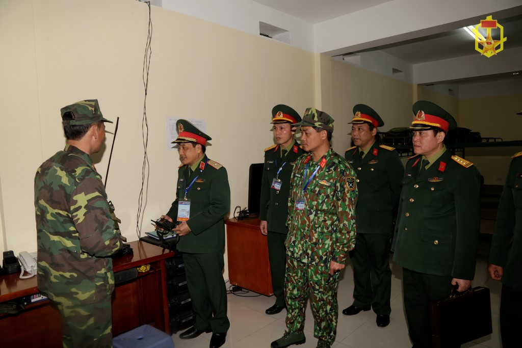 Lữ đoàn 86 tham gia trực sẵn sàng chiến đấu bảo vệ hội nghị
