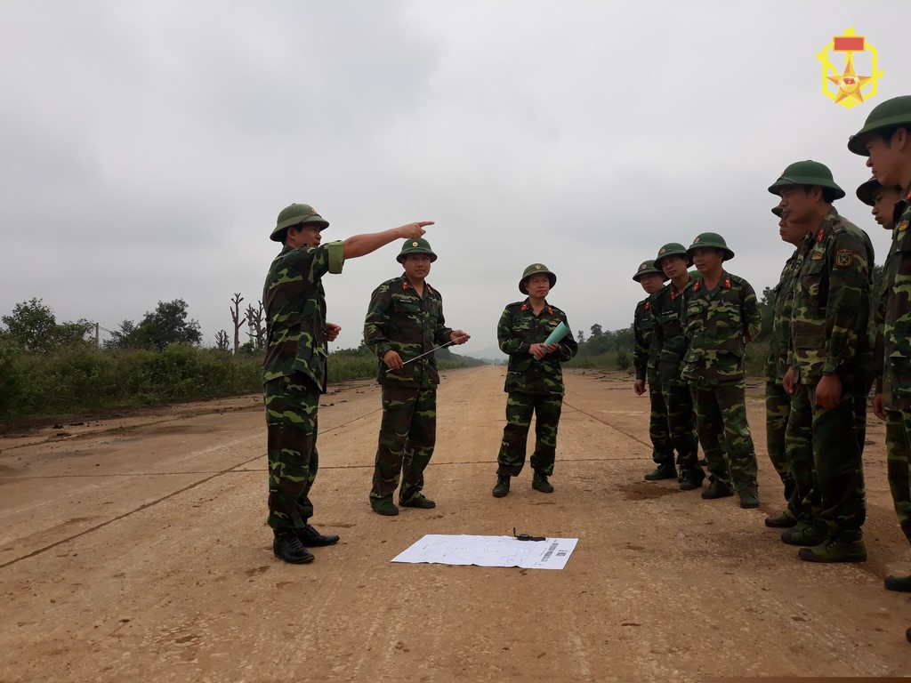 Công tác chuẩn bị diễn tập giữa khóa học cho học viên Khoa Chiến thuật-Chiến dịch/Trường Sĩ quan Phòng hóa