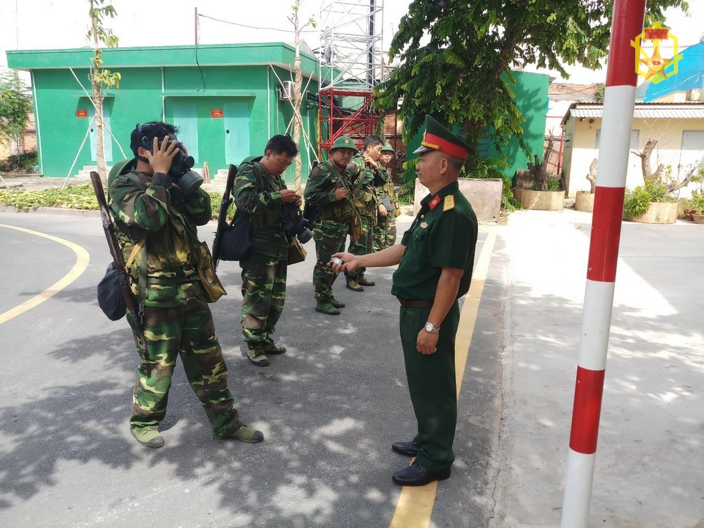 Bộ CHQS tỉnh Tiền Giang tổ chưc huấn luyện phân đội phòng hóa kiêm nhiệm đáp ứng yêu cầu nhiệm vụ trong trong tình hình mới