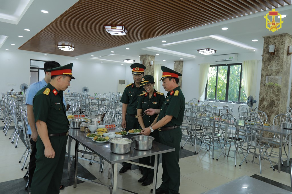Binh chủng triển khai thực hiện tiêu chuẩn, định lượng, mức tiền ăn mới năm 2019