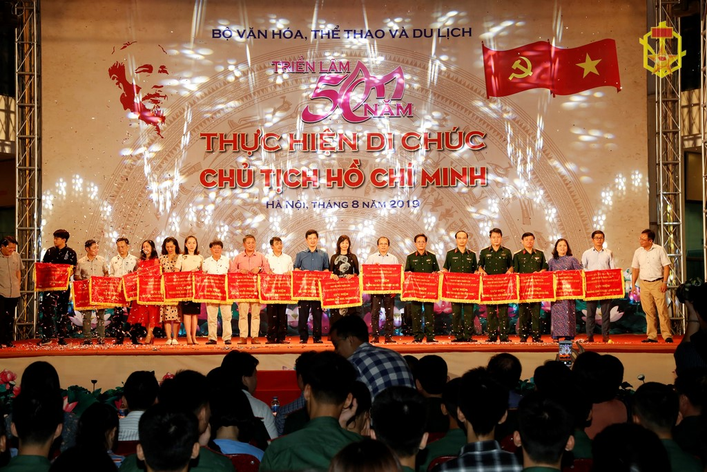 Triển lãm “50 năm thực hiện Di chúc Chủ tịch Hồ Chí Minh”, tại Trung tâm Triển lãm Văn hóa nghệ thuật Việt Nam (số 2, Hoa Lư, Hà Nội).