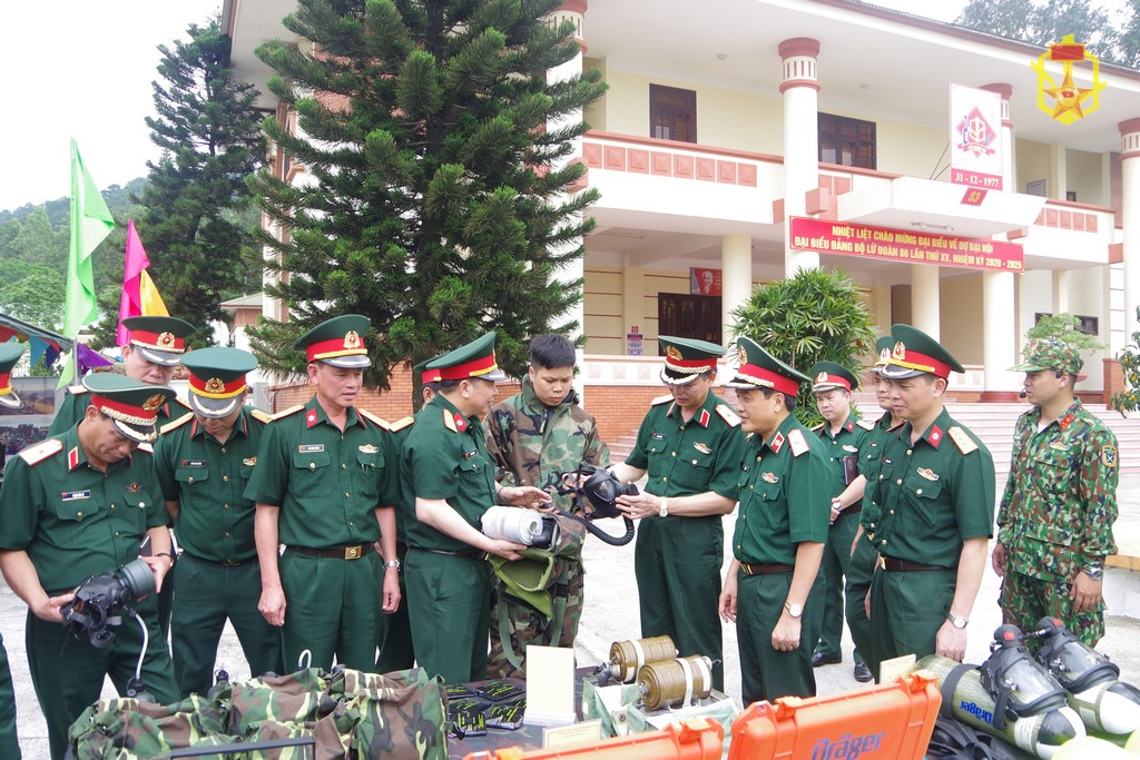 Cục Cứu hộ cứu nạn/Bộ Tổng Tham mưu kiểm tra công tác ứng phó sự cố, tìm kiếm cứu hộ cứu nạn tại Lữ đoàn 86