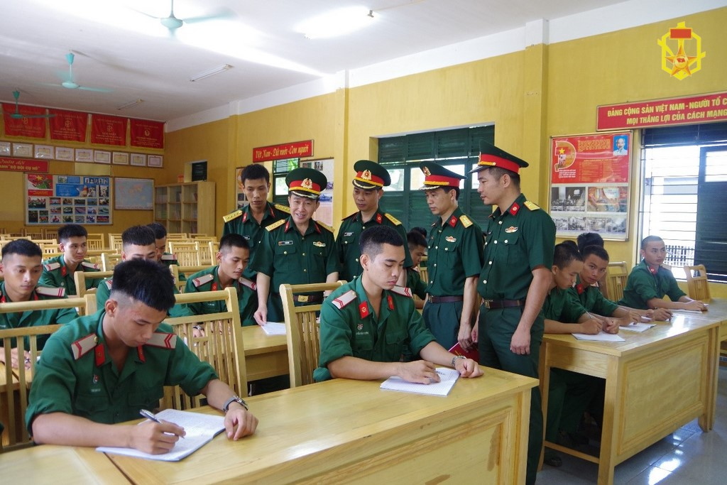 Cục Chính trị Binh chủng kiểm tra hoạt động Công tác đoàn, phong trào thanh niên và Hội phụ nữ của Lữ đoàn 86