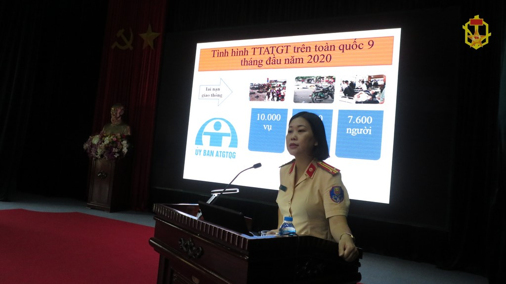 Ban chỉ đạo CVĐ 50 Binh chủng Hóa học tổ chức tuyên truyền, phổ biến giáo dục pháp luật về ATGT năm 2020