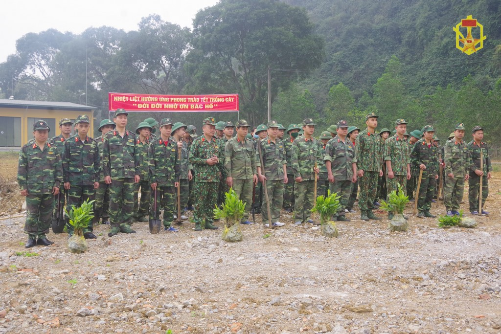 Kho K63 hưởng ứng phong trào “Tết trồng cây đời đời nhớ ơn Bác Hồ” năm 2021