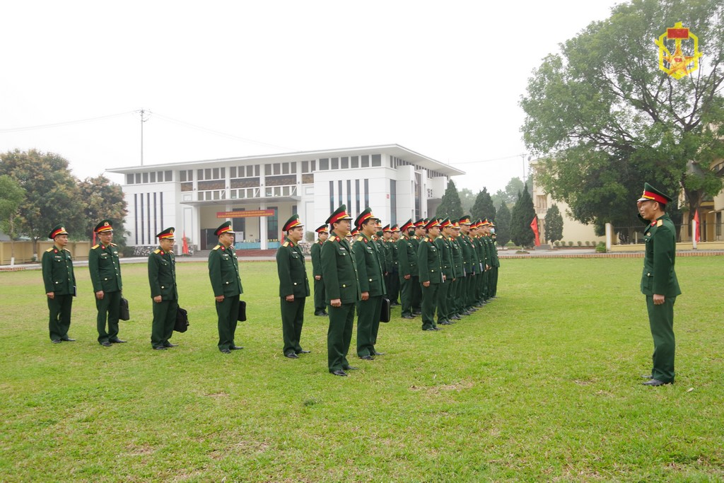 Chấm thi công tác huấn luyện, xây dựng nền nếp chính quy tại Nhà máy X61 và Tiểu đoàn 905