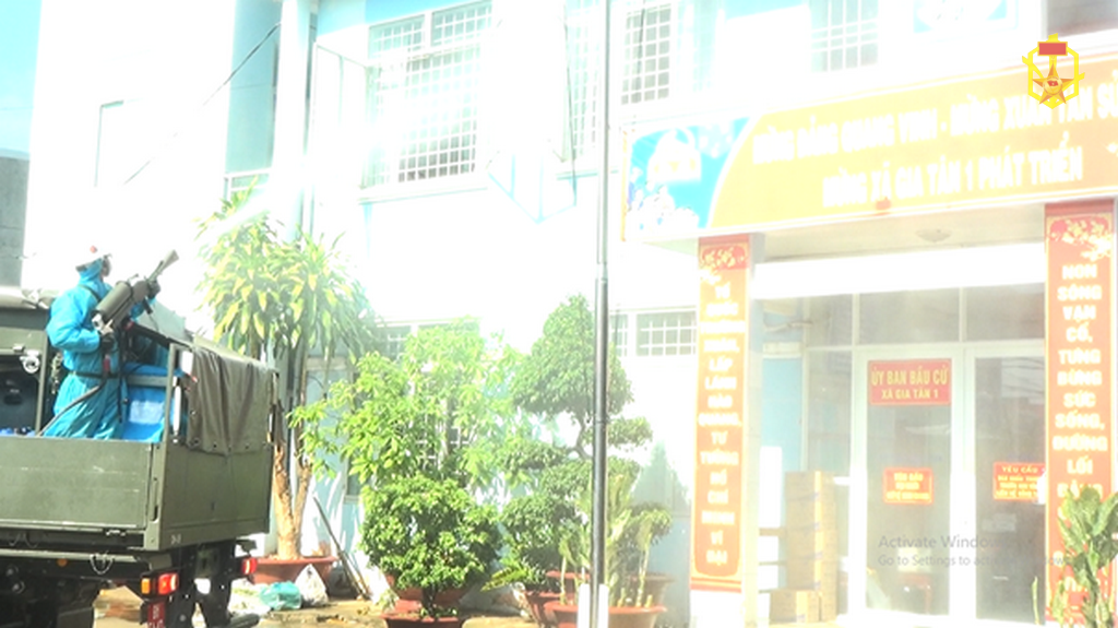 Lữ đoàn 87 hoàn thành xuât sắc nhiệm vụ phun khử khuẩn tại huyện Thống Nhất, tỉnh Đồng Nai