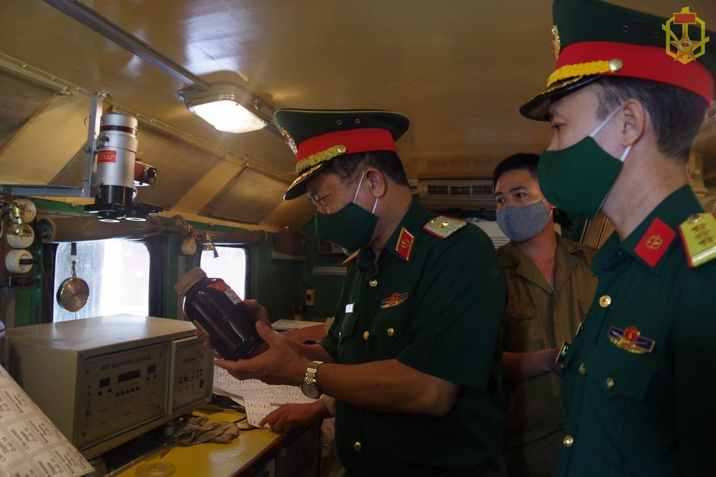 Bộ Tư lệnh Hóa học kiểm tra kết quả 9 tháng đầu năm 2021 tại Kho khí tài Hóa học 61