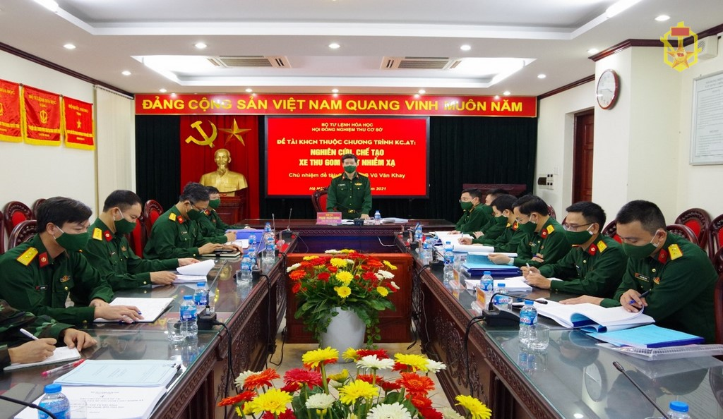 Hội đồng nghiệm thu cơ sở Bộ Tư lệnh Hóa học nghiệm thu đề tài khoa học công nghệ thuộc chương trình KC.AT “Nghiên cứu chế tạo xe thu gom chất nhiễm xạ”