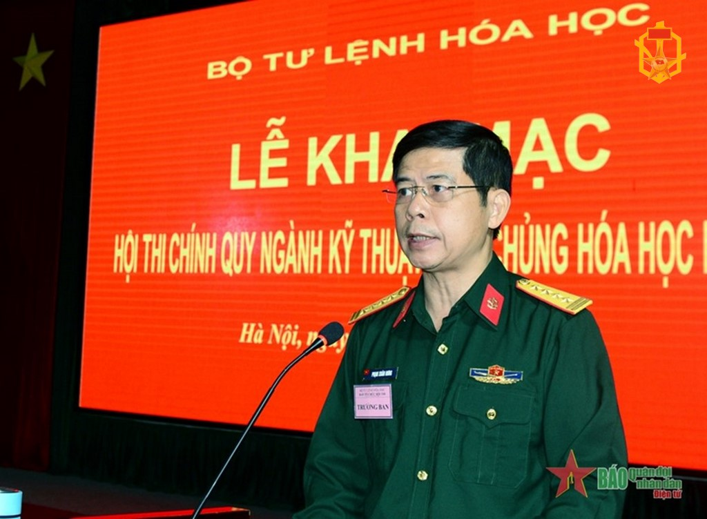 Sáng 9-11, Binh chủng Hóa học tổ chức khai mạc Hội thi chính quy ngành kỹ thuật năm 2021. Thiếu tướng Hoàng Xuân Dũng, Bí thư Đảng ủy, Chính ủy Binh chủng Hóa học dự và chỉ đạo.