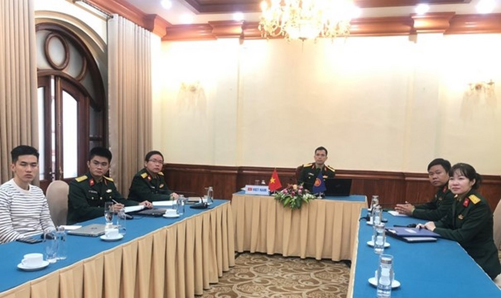 Binh chủng Hóa học tham gia Hội thảo, tập huấn trực tuyến về lấy mẫu hóa học và phóng xạ