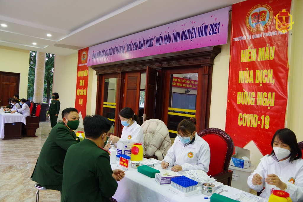 Lan tỏa tinh thần “Ngày chủ nhật hồng” hiến máu tình nguyện ở Trường Sĩ quan Phòng hóa
