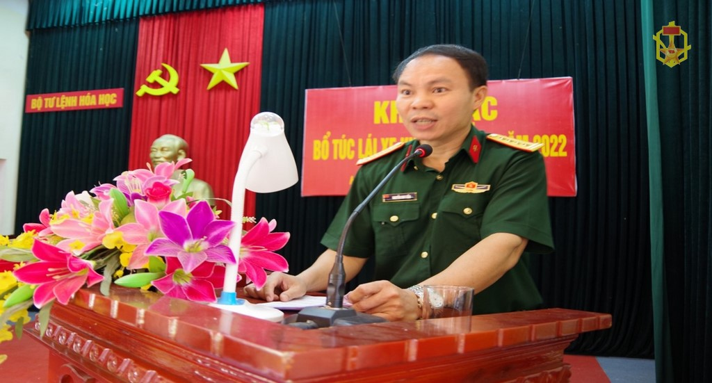 Binh chủng Hóa học huấn luyện bổ túc lái xe ôtô và xe bọc thép năm 2022