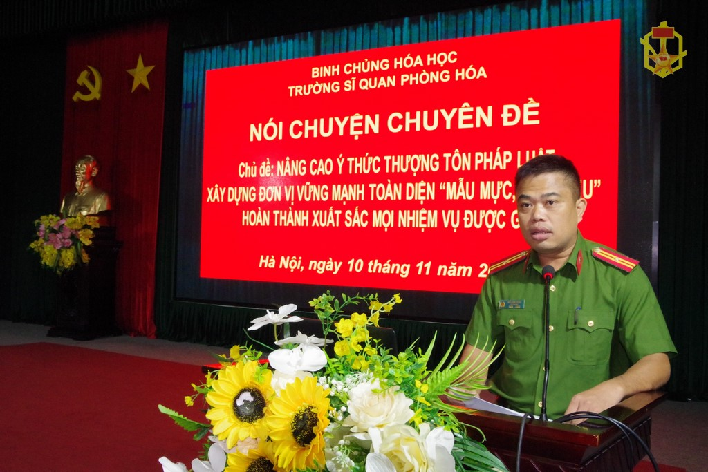 Trường Sĩ quan Phòng hóa tổ chức các hoạt động hưởng ứng Ngày Pháp luật Việt Nam 2022