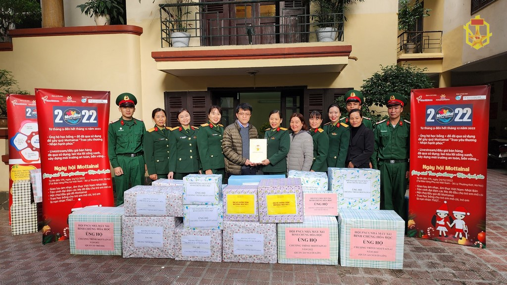 Phụ nữ Binh chủng Hoá học lan tỏa yêu thương tới chương trình Mottainai 2022
