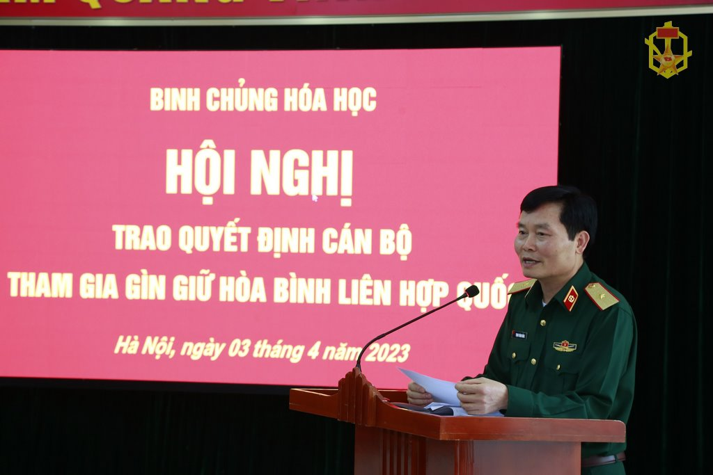 Trao quyết định cán bộ tham gia gìn giữ hòa bình Liên Hợp quốc