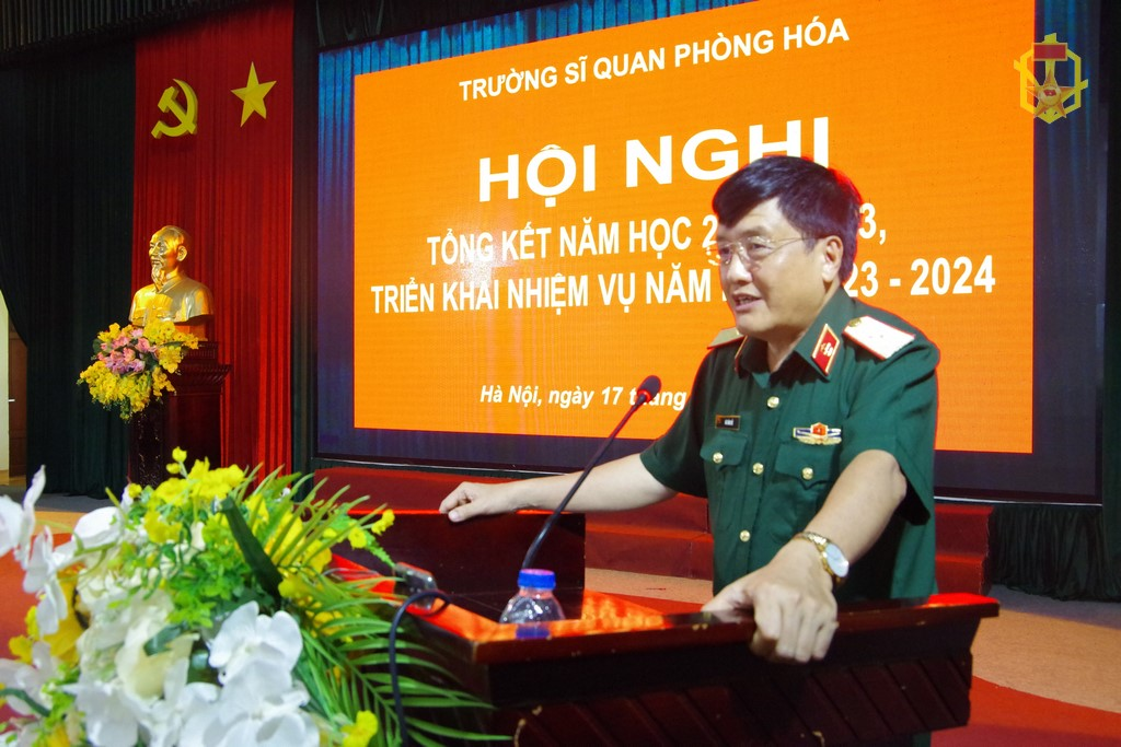 Trường sĩ quan Phòng hóa tổ chức Hội nghị Tổng kết Năm học 2022-2023, triển khai nhiệm vụ năm học 2023-2024