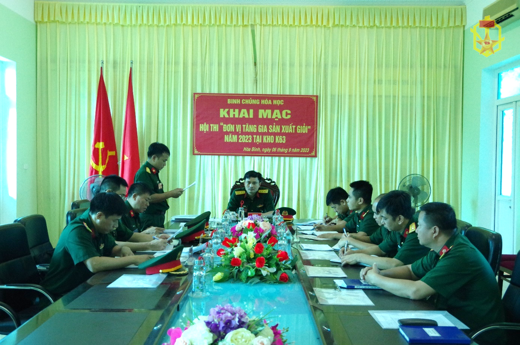 Binh chủng chấm thi “Đơn vị tăng gia sản xuất giỏi” tại Kho K63