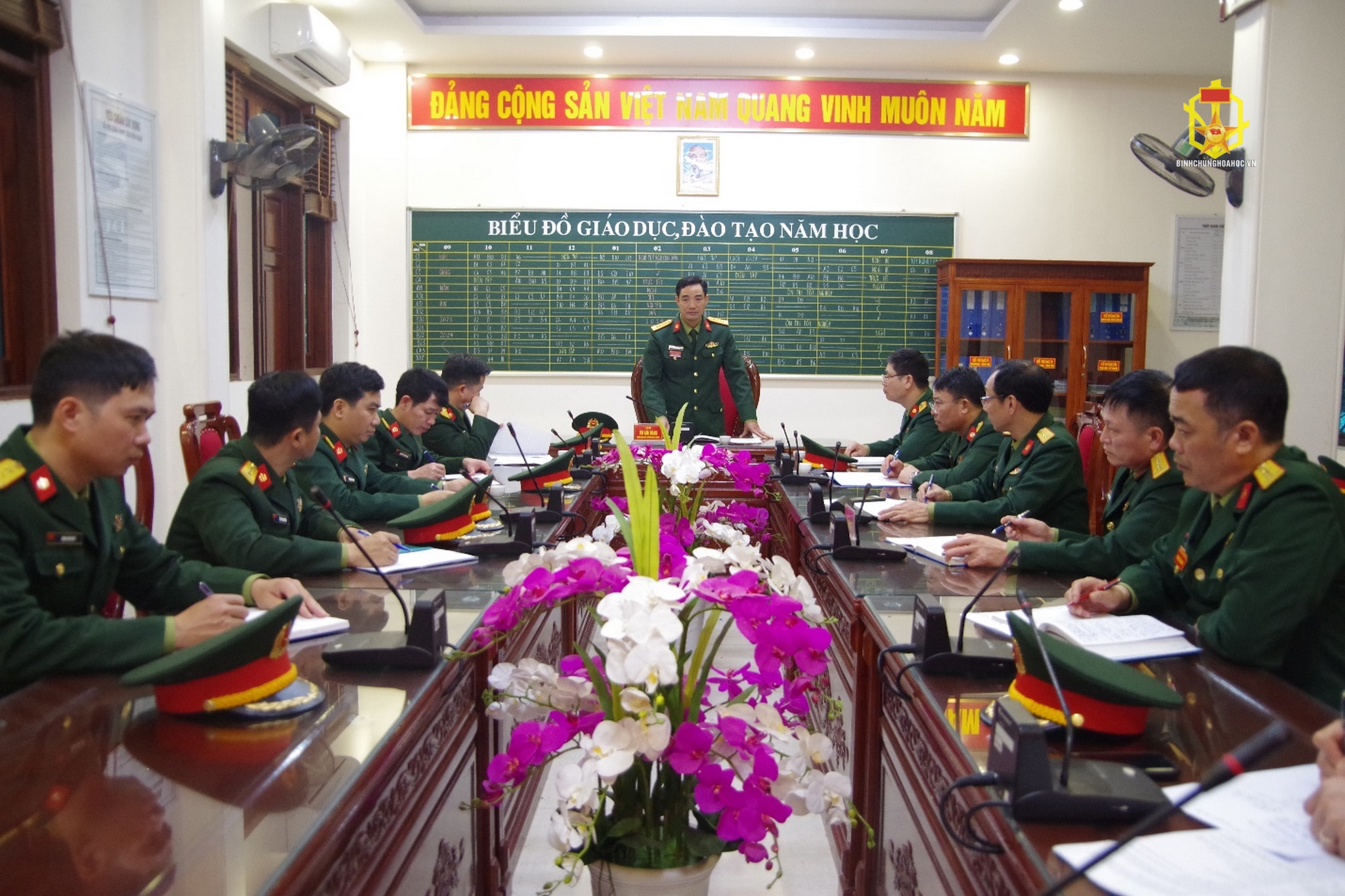 Trường Sĩ quan Phòng hóa kiểm tra học viên Đại đội 1/Tiểu đoàn 1 trước khi đi thực tập cuối khóa