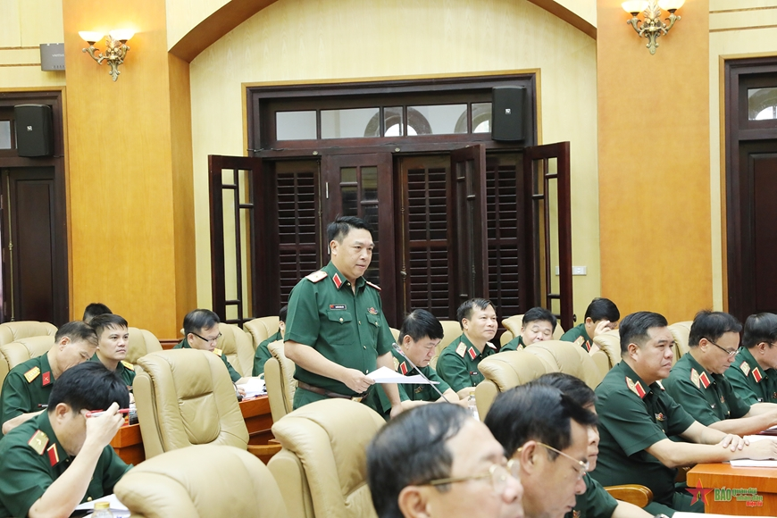 ãnh đạo Bộ Quốc phòng và các đại biểu phát biểu tại hội nghị.
