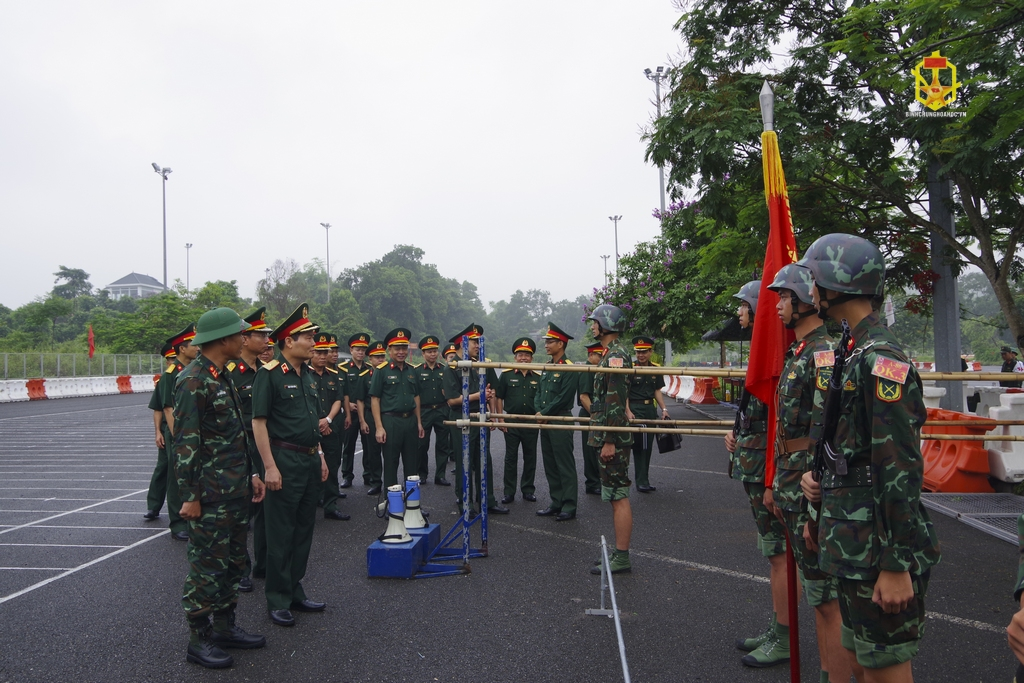 Binh chủng Hóa học kiểm tra lực lượng tham gia nhiệm vụ A80 tại Trường Sĩ quan Phòng hóa