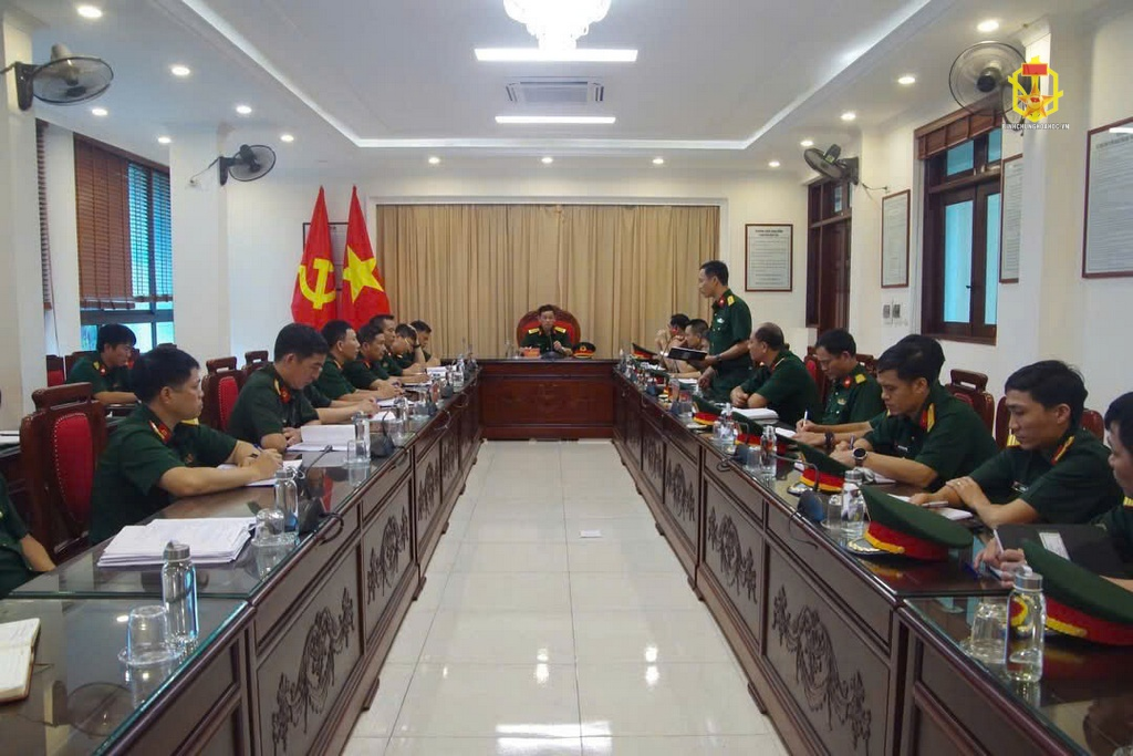 Binh chủng Hóa học kiểm tra kết quả huấn luyện giai đoạn 1 năm 2025 đối với Trường Sĩ quan Phòng hóa