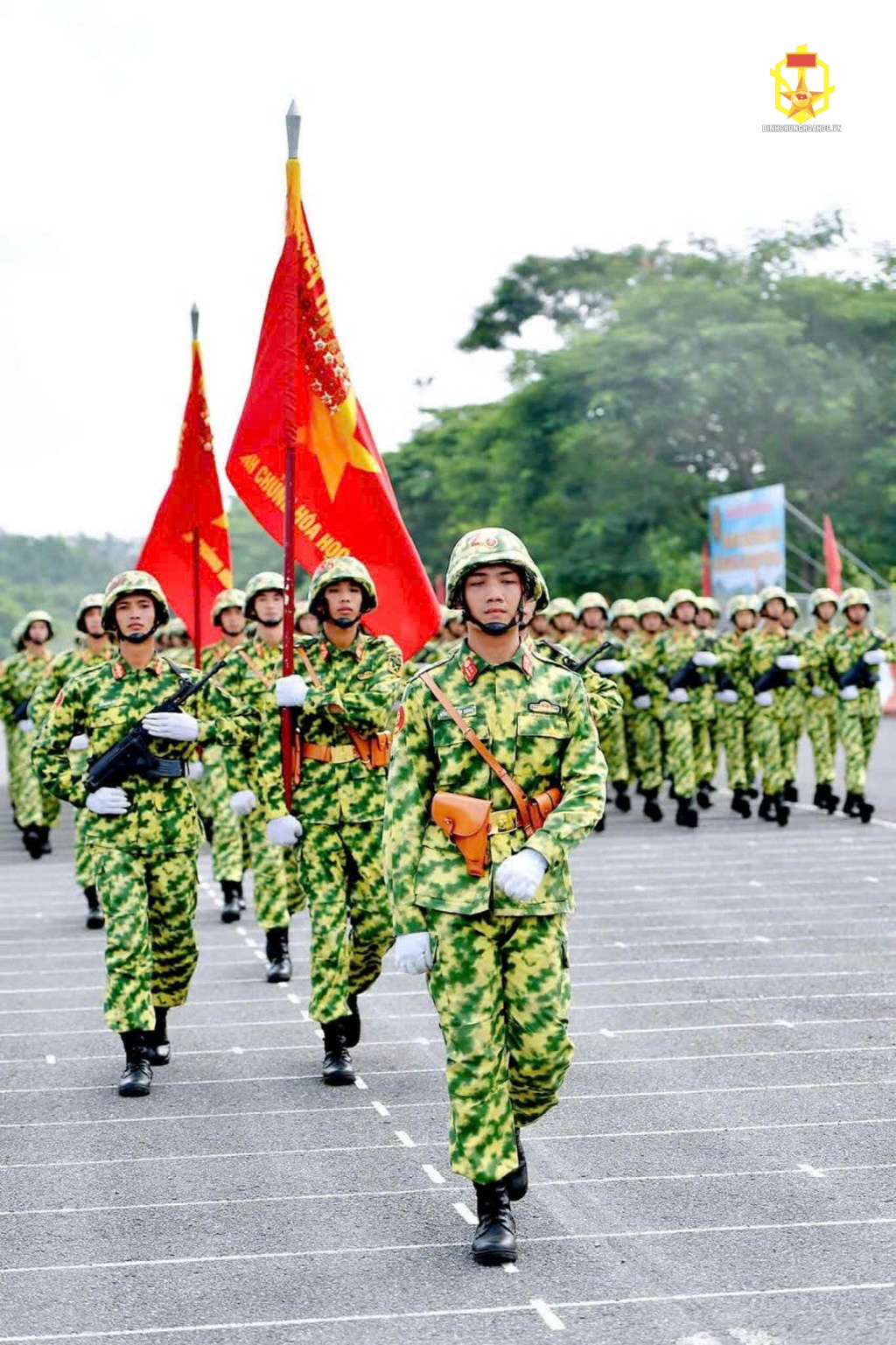 Màu áo tự hào