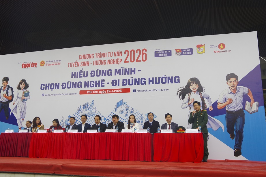 Trường Sĩ quan Phòng hóa tham gia Chương trình tư vấn Tuyển sinh - Hướng nghiệp năm 2026 tại tỉnh Phú Thọ