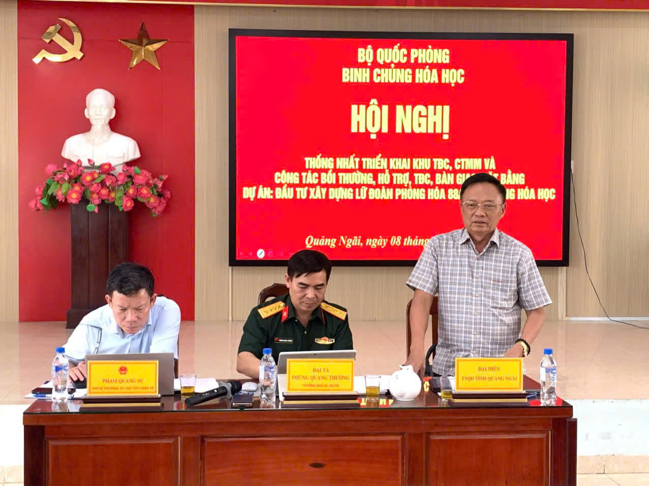 Binh chủng Hóa học làm việc với xã Bình Minh, tỉnh Quảng Ngãi về dự án đầu tư xây dựng Lữ đoàn 88