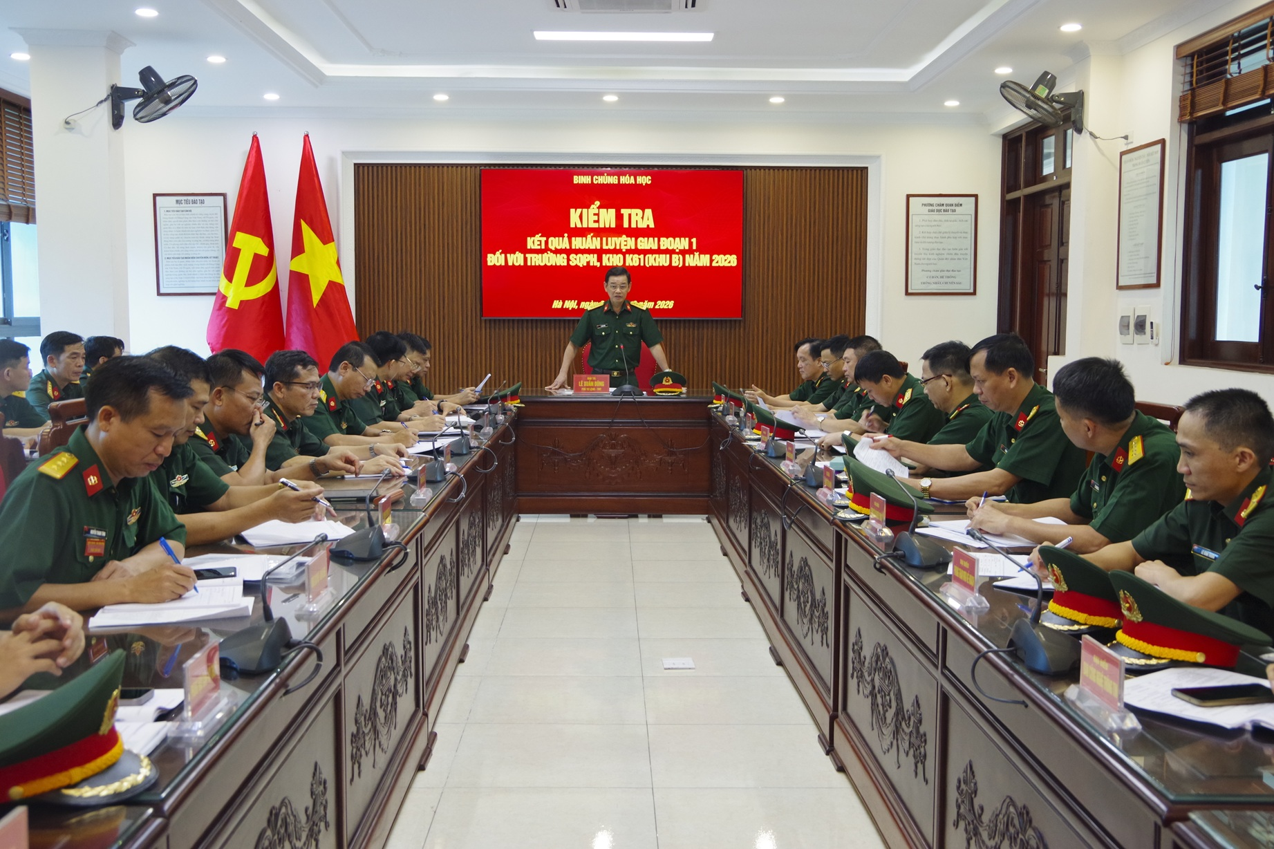 Kiểm tra kết quả huấn luyện  giai đoạn 1 năm 2026 đối với Trường Sĩ quan Phòng hóa